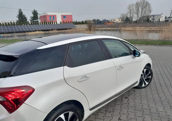 Citroen DS5 cena 42700 przebieg: 202758, rok produkcji 2013 z Żarów małe 277